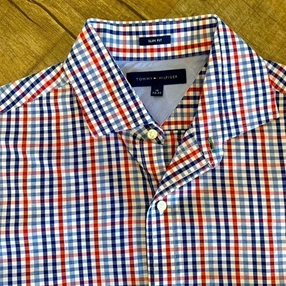 Men's Plaid Tommy Hilfiger Button Down Dress Shirt - Picture 2 of 8